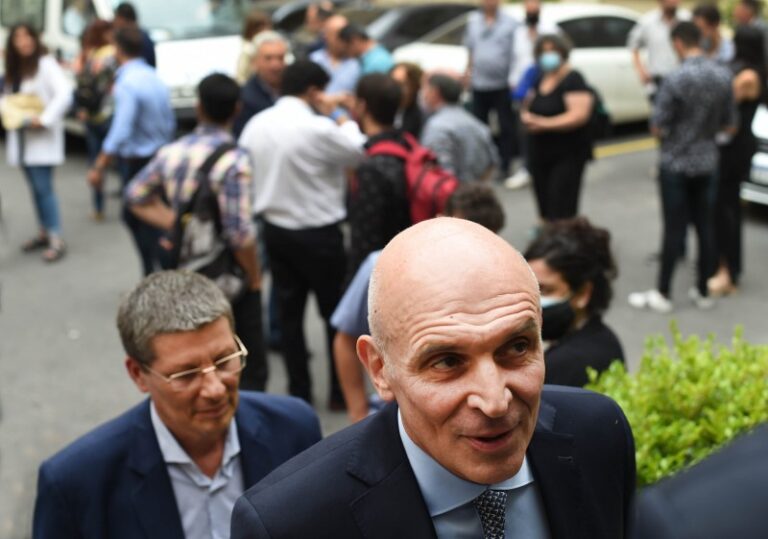 Espert cruzó a Santiago y a Romo: «soy el candidato del presidente»