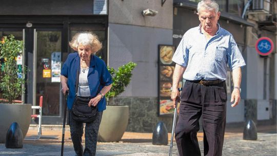 Economía plateada: un sector invisible que representa el 40% del PBI