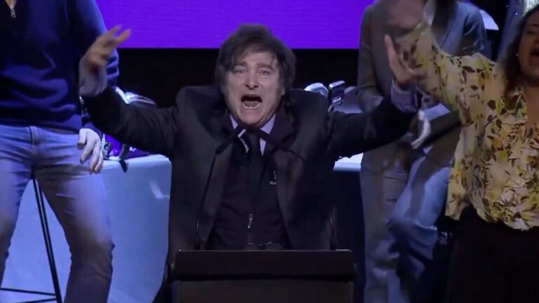 Javier Milei reaparece pleno escándalo: minuto a minuto del acto en Junín