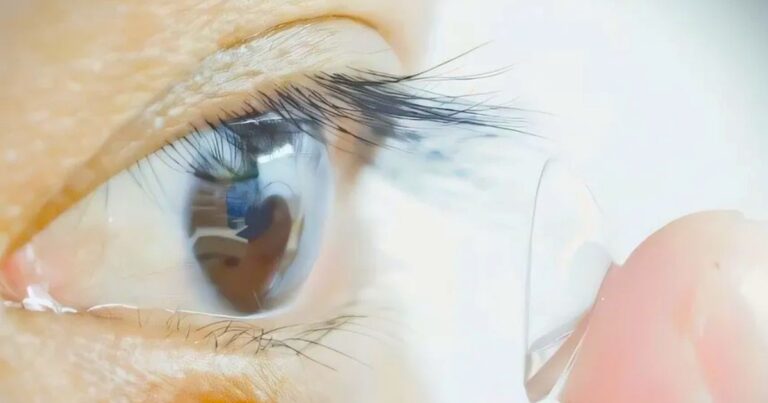 Crean lentes de contacto que permiten ver sin luz y con los ojos cerrados