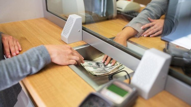 El atractivo sueldo que cobrarán empleados bancarios en septiembre