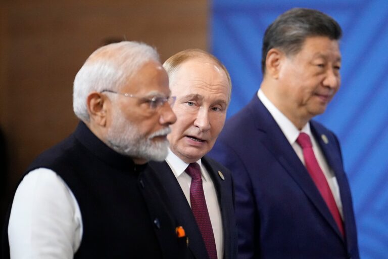 Xi Jinping recibe a Putin y a Modi en una cumbre que busca enviar un poderoso mensaje a Donald Trump