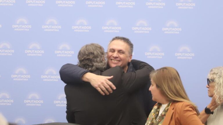 Mauro Federico se quebró al exponer ante Diputados: «No tengo nada que ocultar; hago mi laburo y molesta»