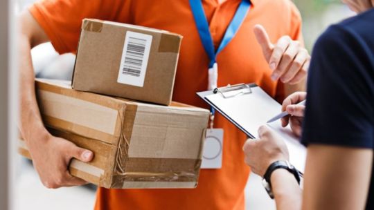 La indumentaria es el rubro preferido de quienes compran en el exterior