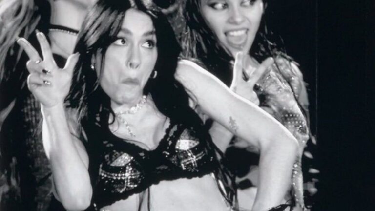 Lali Espósito se acordó de Karina Milei en su concierto en Vélez: el gesto que se volvió viral