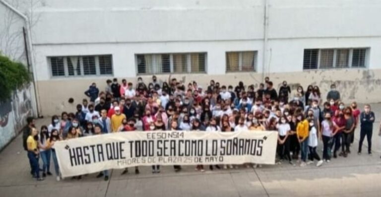 Rosario. No al ingreso de fuerzas policiales en las Escuelas