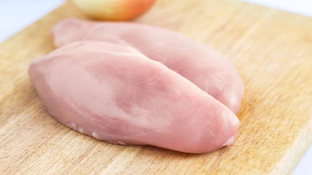 Si comprás pollo, es probable que venga de Brasil: las importaciones se disparan y son récord