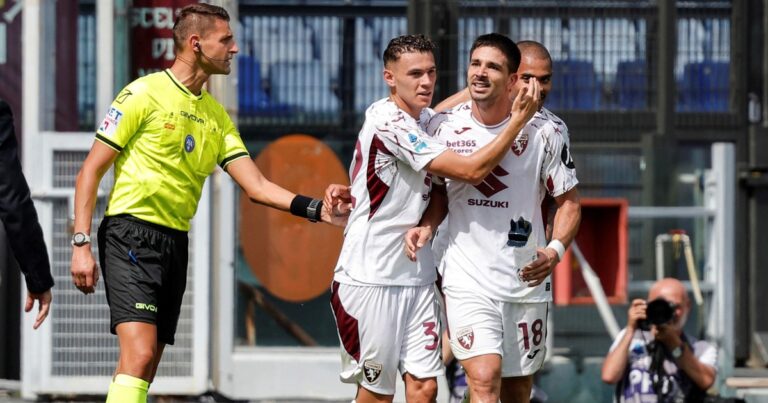 Con un golazo de Gio Simeone, Torino frenó a la Roma en el Olímpico