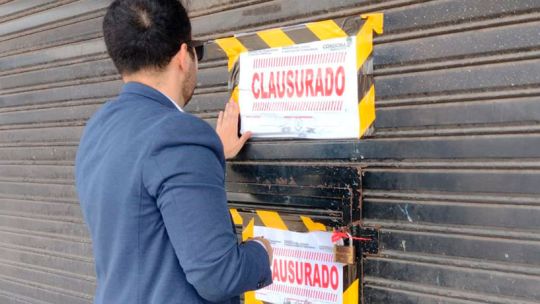 Allanan y clausuran tres concesionarias en Córdoba por denuncias de estafa