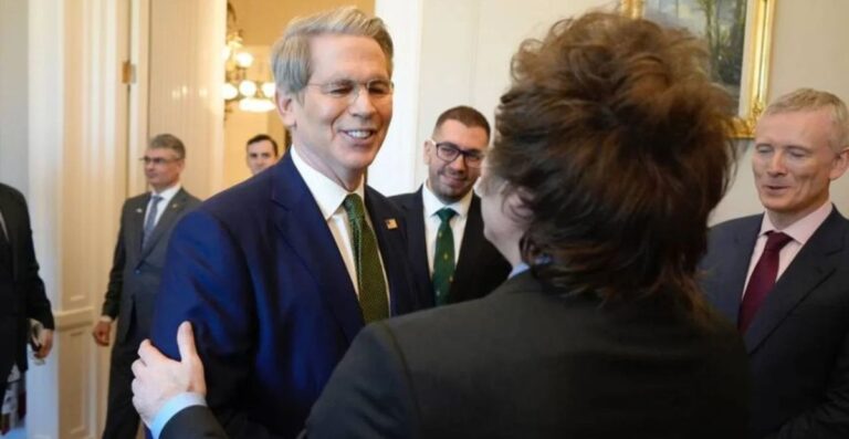 Acuerdo con los EEUU. Bessent fue claro, hay plata si lo votan a Milei