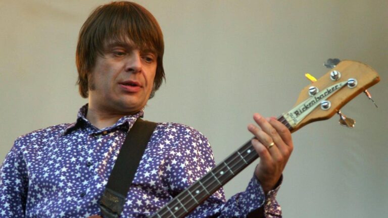 Murió Gary «Mani» Mounfield, histórico bajista de The Stone Roses y Primal Scream