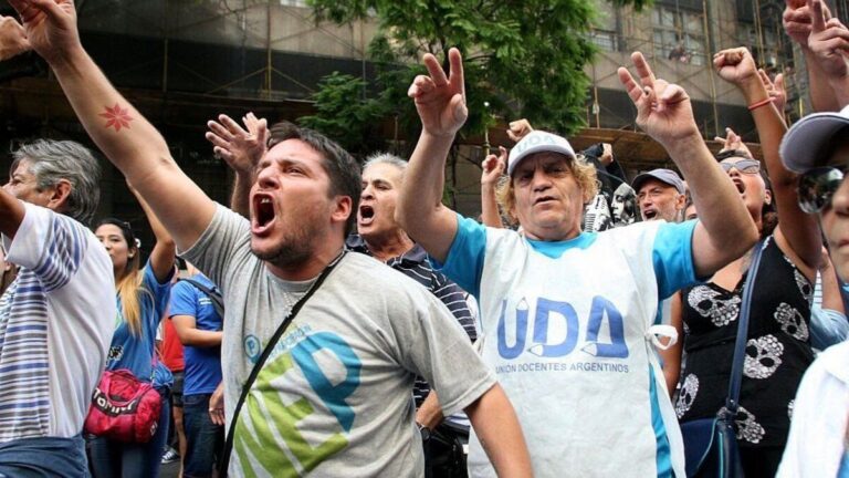 Marcha de la CGT EN VIVO: demostración de fuerza del sindicalismo en las calles contra la reforma laboral de Javier Milei