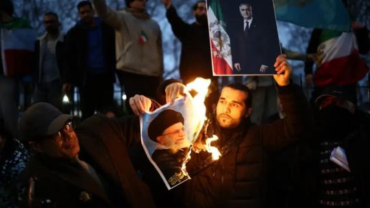 Falta de información sobre los conflictos en Irán: Hay una restricción a las comunicaciones e internet