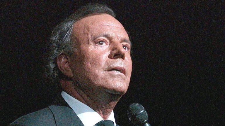 Julio Iglesias quiere frenar la investigación en España: así lo aseguró su defensa
