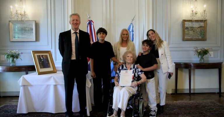 El sueño que tardó un siglo: la argentina que esperó cien años para tener la ciudadanía de sus padres